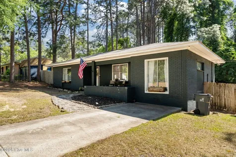 580 W Maine Avenue Southern Pines NC 28387