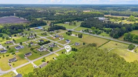 105 Henry Giddeons Drive Teachey NC 28464