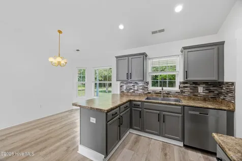 105 Henry Giddeons Drive Teachey NC 28464