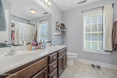 104 Van Riggs Road Hubert NC 28539
