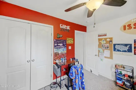 104 Van Riggs Road Hubert NC 28539