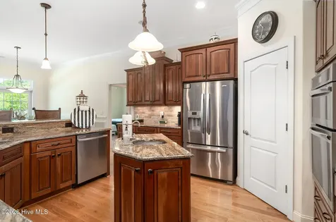 152 E Winding Way Wallace NC 28466