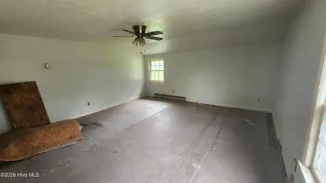 581 Hallsboro Road Clarkton NC 28433