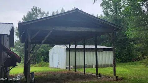 581 Hallsboro Road Clarkton NC 28433