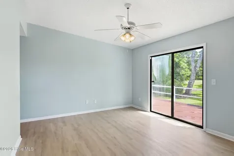 304 Lord Granville Drive Morehead City NC 28557