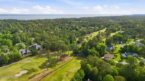 304 Lord Granville Drive Morehead City NC 28557