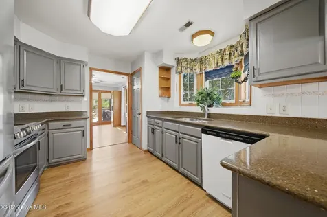 136 Simpson Road Barco NC 27917