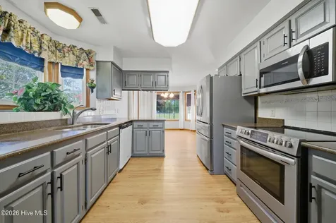 136 Simpson Road Barco NC 27917