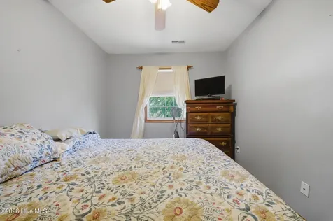 136 Simpson Road Barco NC 27917