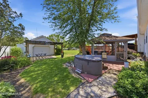 136 Simpson Road Barco NC 27917