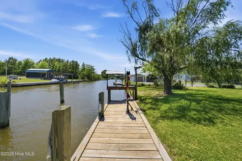 136 Simpson Road Barco NC 27917