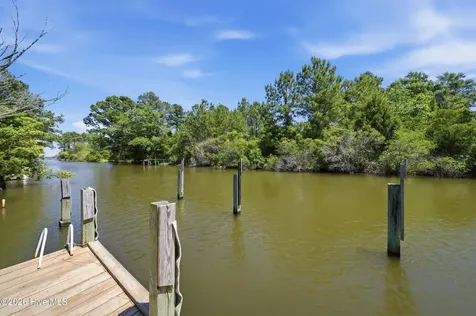 136 Simpson Road Barco NC 27917