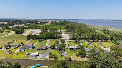 136 Simpson Road Barco NC 27917
