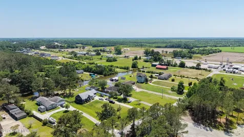 136 Simpson Road Barco NC 27917