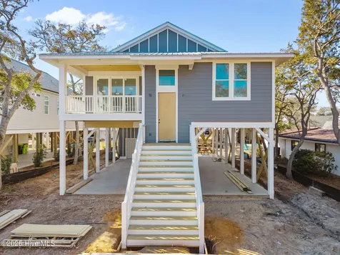 103 NE 54th Street Oak Island NC 28465