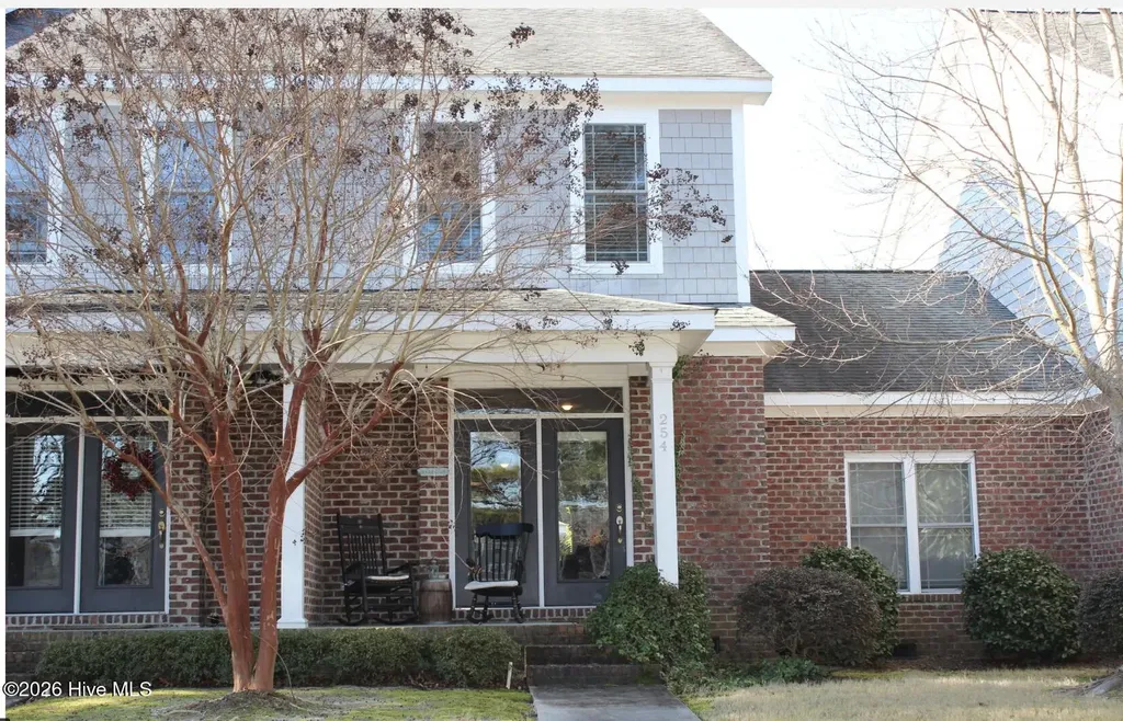 254 E Delaware Avenue Southern Pines NC 28387