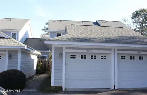 254 E Delaware Avenue Southern Pines NC 28387