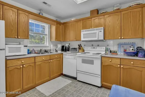 101 NE 52nd Street Oak Island NC 28465