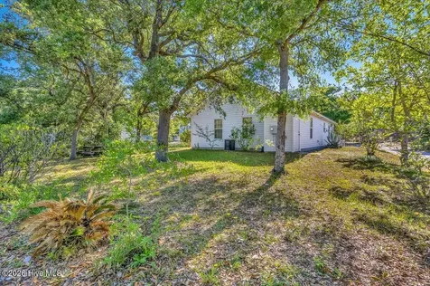 101 NE 52nd Street Oak Island NC 28465