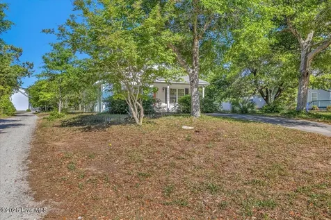 101 NE 52nd Street Oak Island NC 28465