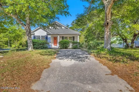 101 NE 52nd Street Oak Island NC 28465
