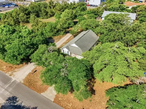 101 NE 52nd Street Oak Island NC 28465