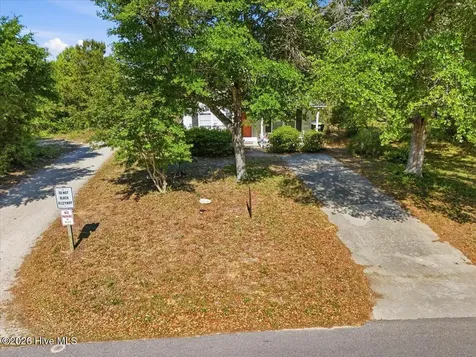 101 NE 52nd Street Oak Island NC 28465