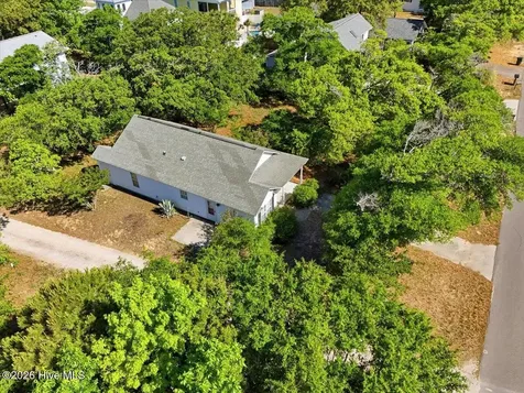 101 NE 52nd Street Oak Island NC 28465