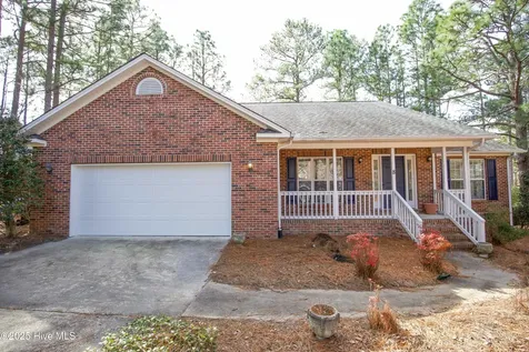 8 Moore Drive Pinehurst NC 28374