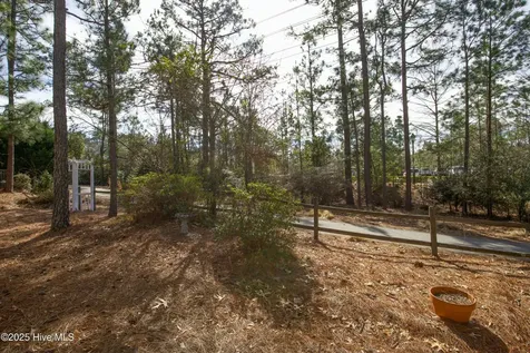 8 Moore Drive Pinehurst NC 28374