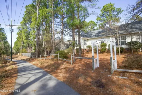 8 Moore Drive Pinehurst NC 28374