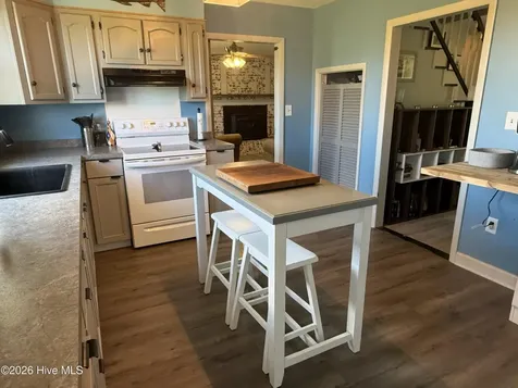 462 Old Cherry Road Creswell NC 27928