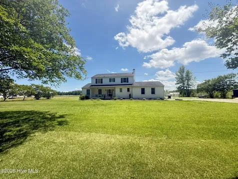 462 Old Cherry Road Creswell NC 27928