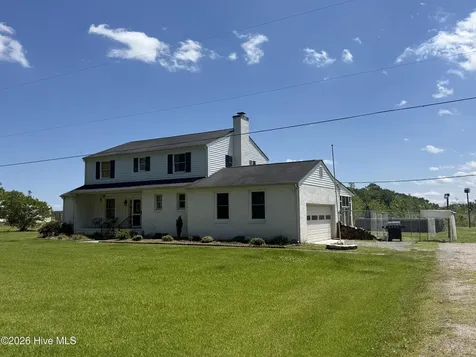 462 Old Cherry Road Creswell NC 27928