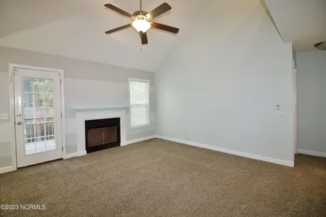 129 Lori Lane Aberdeen NC 28315