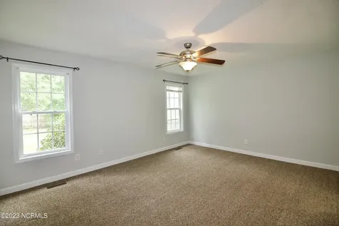 129 Lori Lane Aberdeen NC 28315