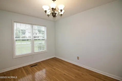 129 Lori Lane Aberdeen NC 28315