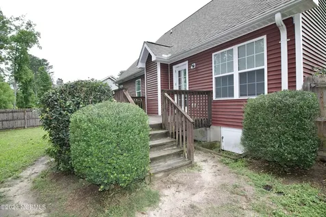129 Lori Lane Aberdeen NC 28315