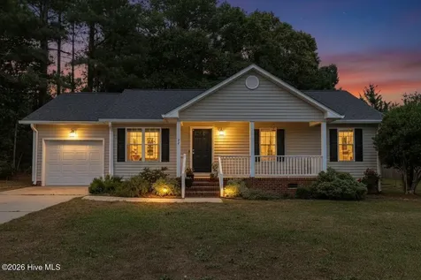 34 Boylan Court Angier NC 27501