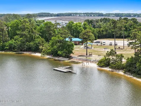 4769 Fish Factory Road SE Southport NC 28461