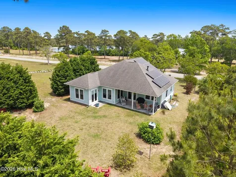 4769 Fish Factory Road SE Southport NC 28461