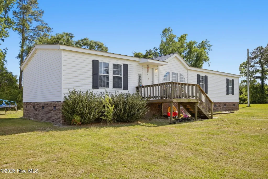 233 Baysden Pond Road Chinquapin NC 28521