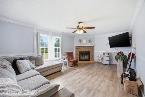 233 Baysden Pond Road Chinquapin NC 28521