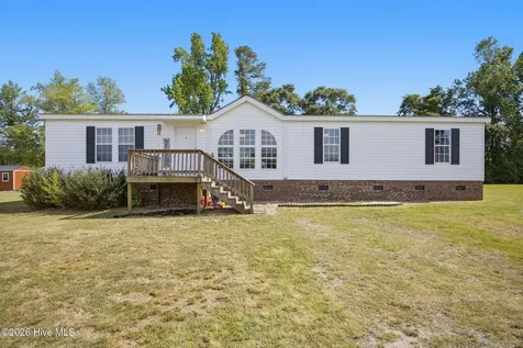 233 Baysden Pond Road Chinquapin NC 28521