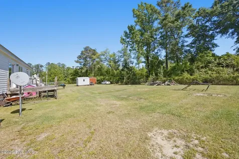 233 Baysden Pond Road Chinquapin NC 28521