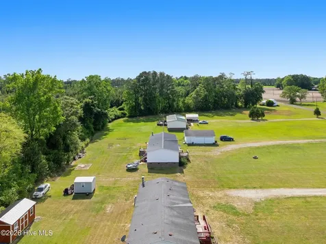 233 Baysden Pond Road Chinquapin NC 28521
