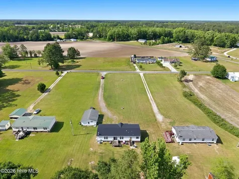 233 Baysden Pond Road Chinquapin NC 28521