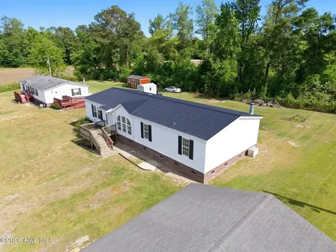 233 Baysden Pond Road Chinquapin NC 28521