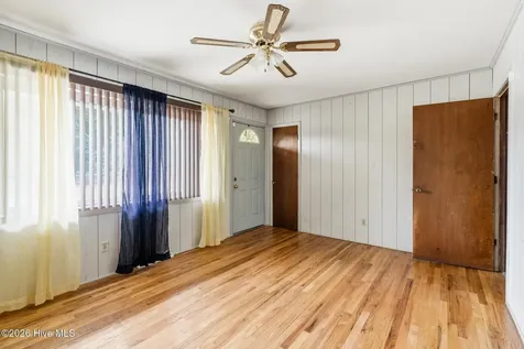 112 Jefferson Drive Hoffman NC 28347