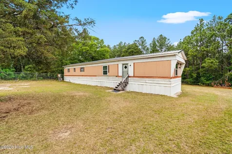 112 Jefferson Drive Hoffman NC 28347
